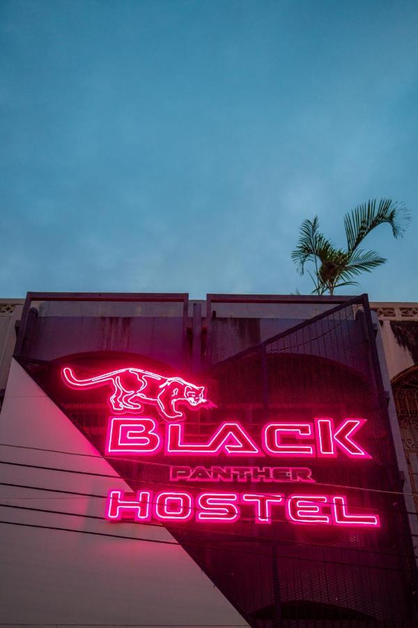 Black Panther Hostel Phuket ภายนอก รูปภาพ